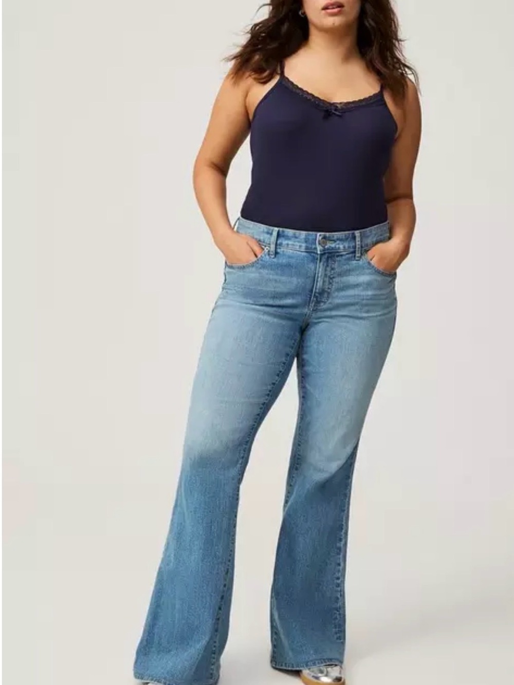 NWOT TORRID Perfect Mid-Rise Flare Jean SIZE 16 TALL